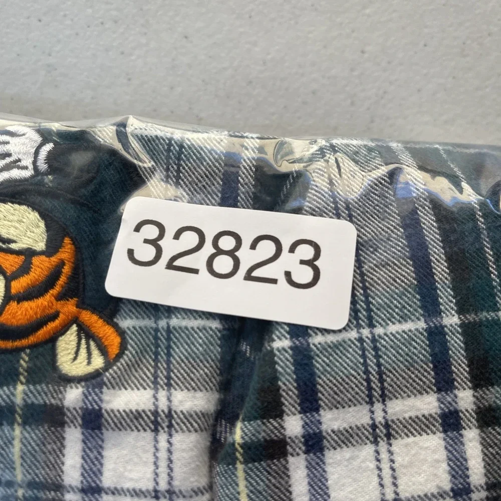 Vintage Disney Store Tigger Sleepshirt Womens One Size Plaid Flannel Sleepwear - Picture 8 of 8